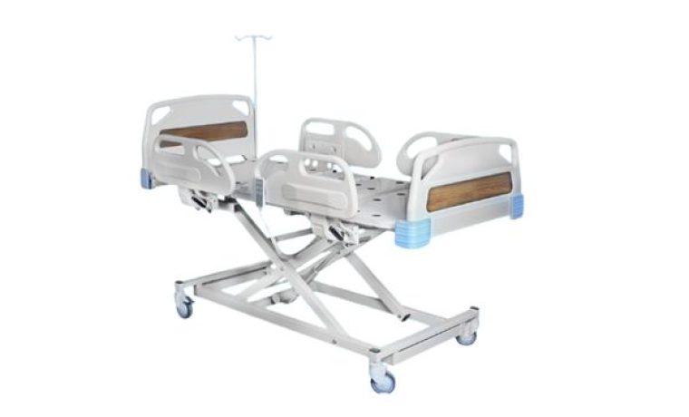 3 camas motorizadas para pacientes