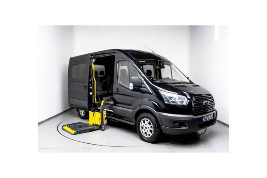Ford 9+1 Disabled vehicle